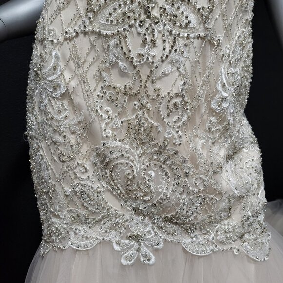 NWT~$3300~ALLURE~8/10~IVORY EMBELLISHED RHINESTONE BEADED TRAIN WEDDING DRESS - Picture 8 of 16